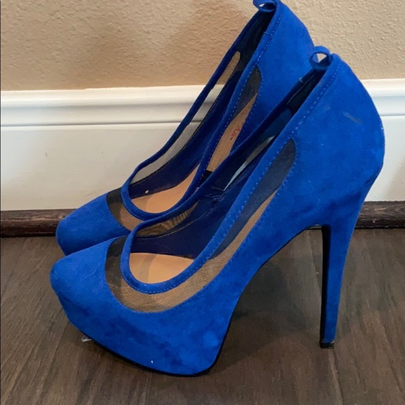 Heels - Picture 2 of 2